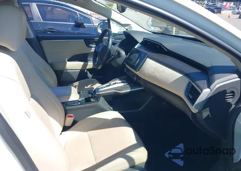 2018 Honda Clarity Plug-In Hybrid Touring from USA, damaged, VIN JHMZC5F31JC013125